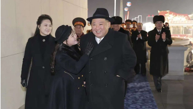Putri Kim Jong Un Kembali Curi Perhatian, Dampingi Sang Ayah di Parade Rudal 