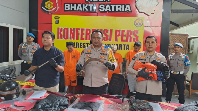 Polresta Yogyakarta konferensi pers kasus penganiayaan.