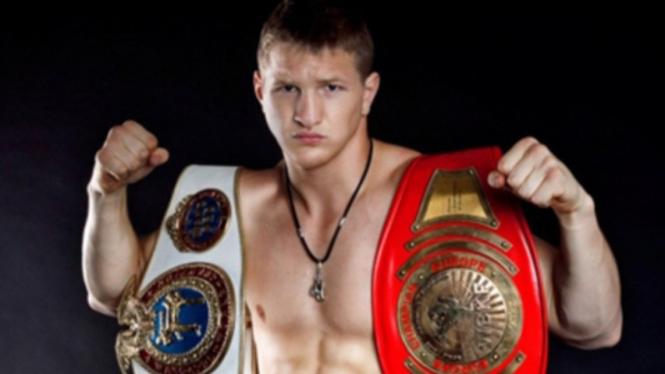 VIVA Militer: Juara Dunia Kickboxing asal Rusia, Vladimir Mineev
