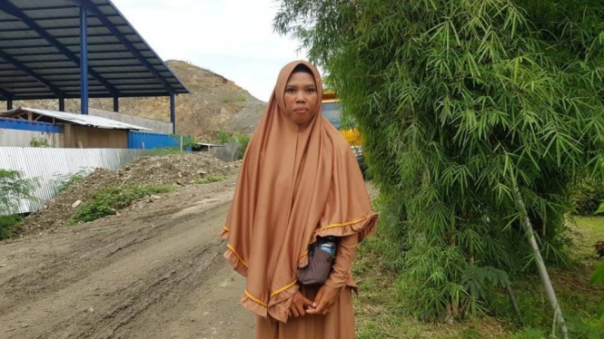 Aminah, pemulung di TPA Kebon Kongok, Lombok Barat, NTB.