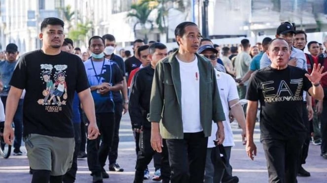 Presiden Jokowi CFD di Kota Medan bersama Bobby Nasution dan Edy Rahmayadi