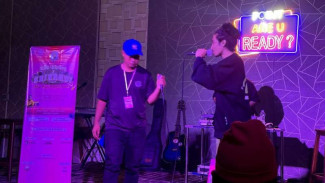 Cara Unik Relawan Kenalkan Sosok Ganjar, Gelar Battle Rap