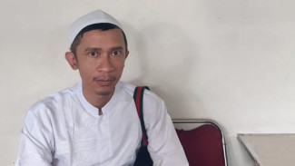 Kenakan Baju Koko dan Peci, Ini 5 Fakta Menarik Aming Hingga Pernah Jadi Korban Pelecehan