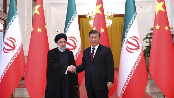 Presiden China Xi Jinping pada hari Selasa, 14 Februari 2023 melakukan pertemuan dengan Presiden Iran, Ebrahim Raisi. 