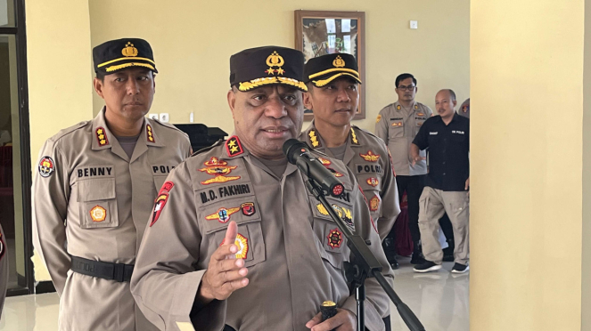 Inspetor-chefe da polícia de Papua, Mathews Fakhiri, na sede da polícia de Papua