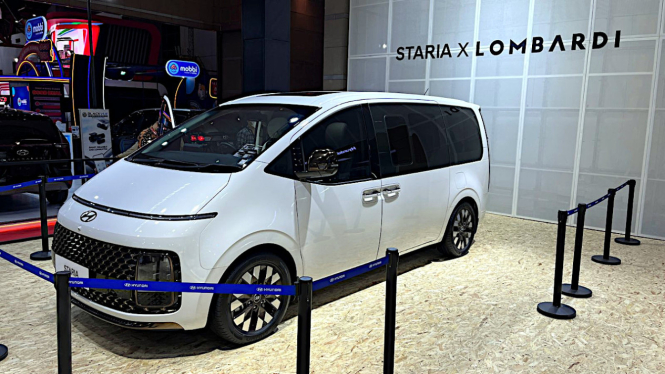 VIVA Otomotif: Hyundai Staria karya rumah modifikasi Lombardi