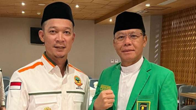 Sekretaris Jenderal Partai Berkarya Fauzan Rachmansyah (kiri) saat menghadiri undangan acara Harlah Partai Persatuan Pembangunan (PPP) di Tangerang, Banten, Jumat, 17 Februari 2023.