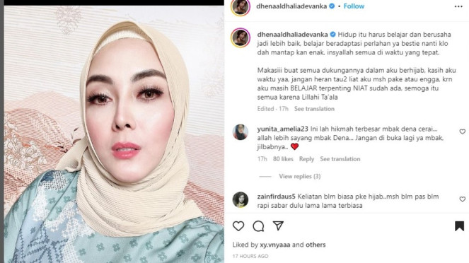 Dhena Devanka pakai hijab.