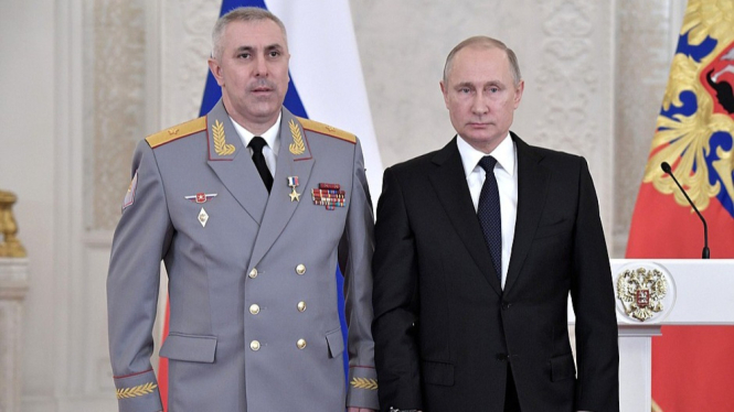 VIVA Militer: Mayor Jenderal Rustam Muradov dan Presiden Vladimir Putin