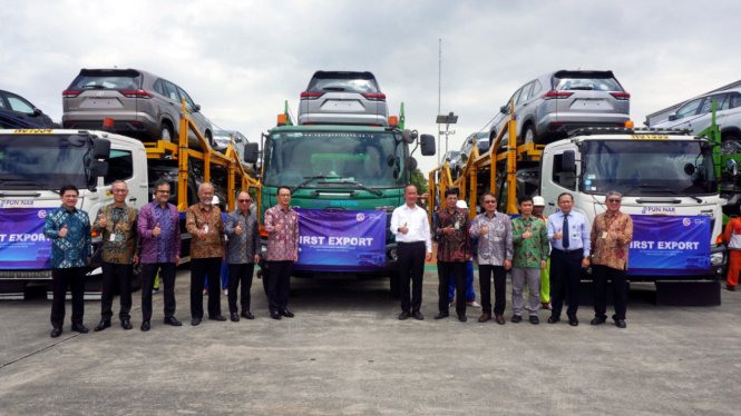 VIVA Otomotif: Ekspor perdana Toyota Innova Zenix Hybrid buatan Indonesia