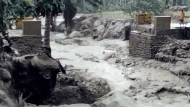 Banjir bandang di Pasaman, Sumbar