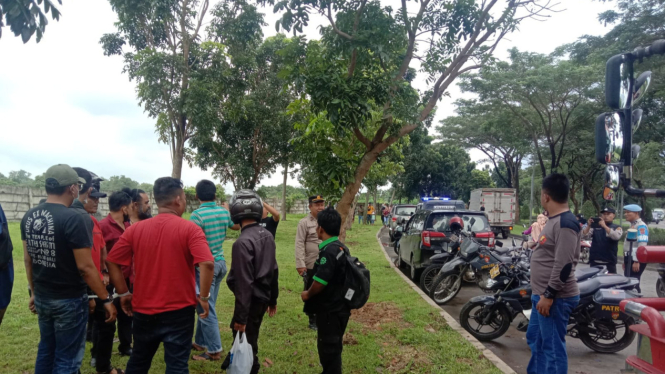 10 Debt Collector Ditangkap Usai Buntuti Sopir Truk di Tangerang 