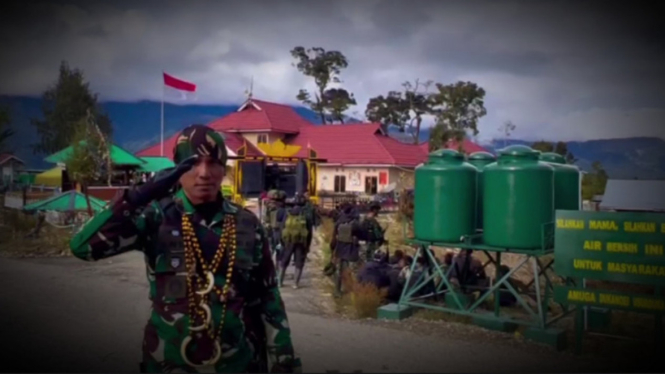 VIVA Militer: Pasukan Yonif Para Raider 305/Tengkorak buru OPM Intan Jaya.