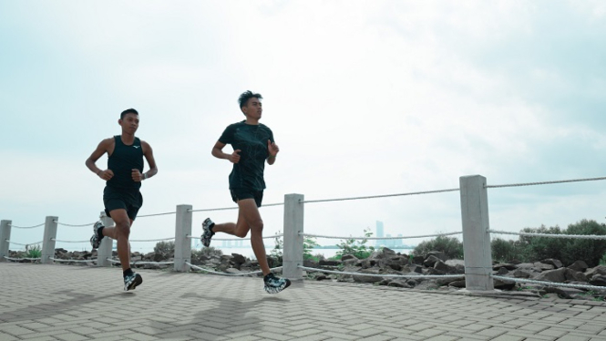 Pelari elite marathon Indonesia, Reza Aulia Pradipta dan Muhammad Ady Saputra