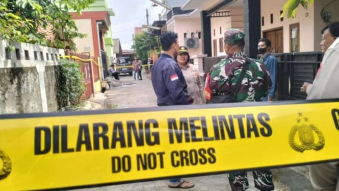 TKP rumah kontrakan di Bekasi Utara terkait penemuan jasad wanita dicor beton