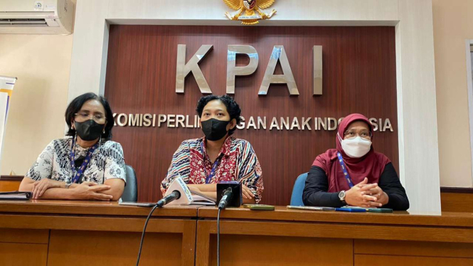 Komisioner Subkomisi Pengaduan KPAI, Dian Sasmita di kantor KPAI, Jakarta Pusat