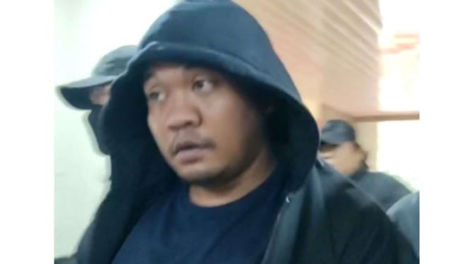 Erick Johnson Saputra Simangunsong, Debt Collector yang bentak polisi