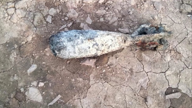 Nelayan menemukan mortir saat menebar jalan ikan di perairan Cirebon