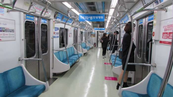 Seoul  Metropolitan Subway, Kereta bawah tanah di Korea Selatan.