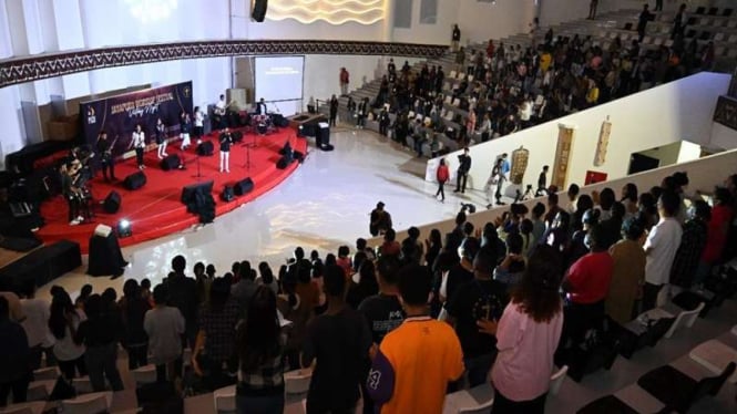 Kegiatan keagamaan dan konser rohani di Gedung Papua Youth Creative Hub (PYCH)