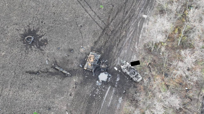 VIVA Militer: Kendaraan tempur militer Ukraina hancur dihantam rudal Rusia