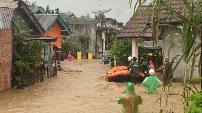Banjir melanda Kabupaten Lahat, Provinsi Sumatera Selatan