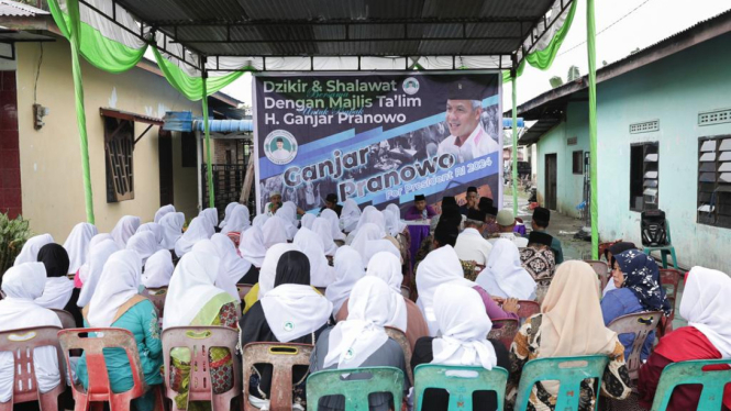 Relawan Ganjar Pranowo gelar zikir dan selawat di Desa Celawan, Serdang Bedagai