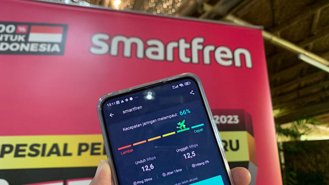 Uji jaringan Smartfren.