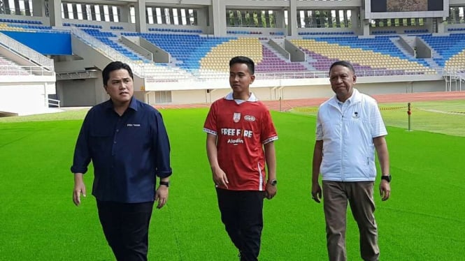 Ketum PSSI Erick Thohir sambangi Stadion Manahan Solo