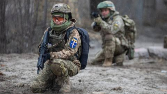 VIVA Militer: Tentara wanita Ukraina
