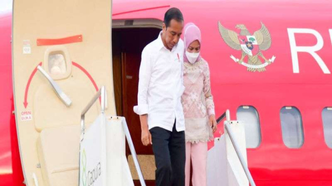 Presiden Jokowi dan Ibu Negara Iriana tiba di Bandara Komodo Labuan Bajo.
