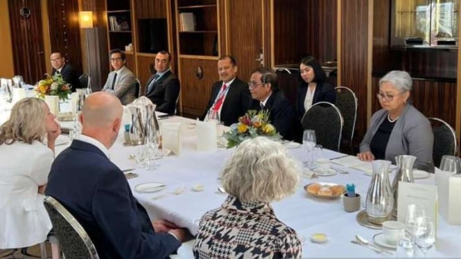 Menteri Koordinator Bidang Politik, Hukum, dan Keamanan Mahfud MD dalam pertemuan the 9th Australia-Indonesia Ministerial Council Meeting (MCM) di Melbourne, Australia, Selasa, 14 Maret 2023.