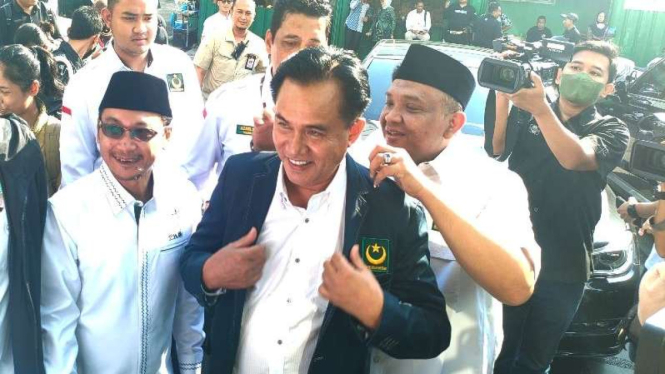 Ketua Umum PBB Yusril Ihza Mahendra saat datang di kantor DPP PKB.