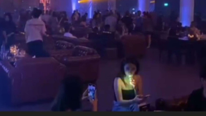 Polisi bubarkan pengunjung klub malam di kawasan Jaksel 