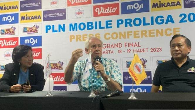 Presiden Federasi Bola Voli Internasional (FIVB) Ary da Silva Graca Filho (tenga