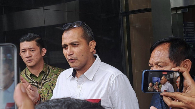 Wamenkumham Eddy Hiariej di Gedung KPK RI