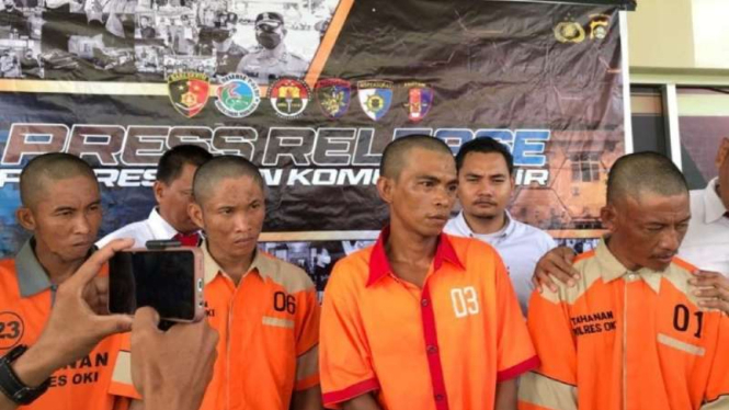 Pelaku pembajakan kapal bermuatan sawit di OKI Sumatera Selatan