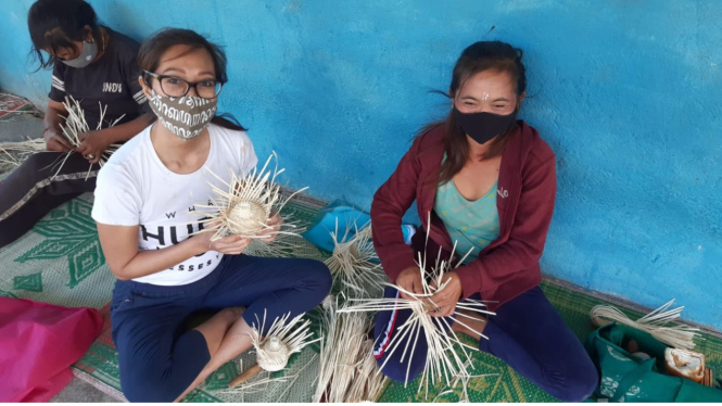 AngelFin Natural menggandeng sekitar 300 komunitas petani dan pengrajin.