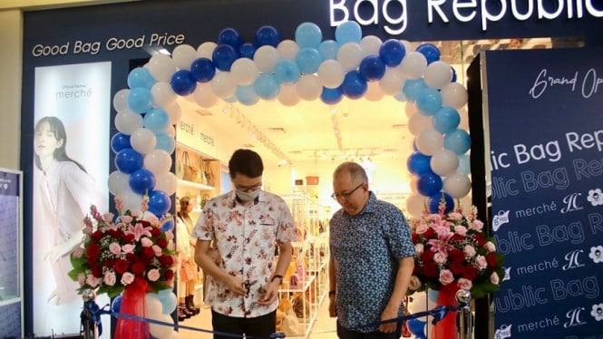 Bag Republic buka toko fisik pertama