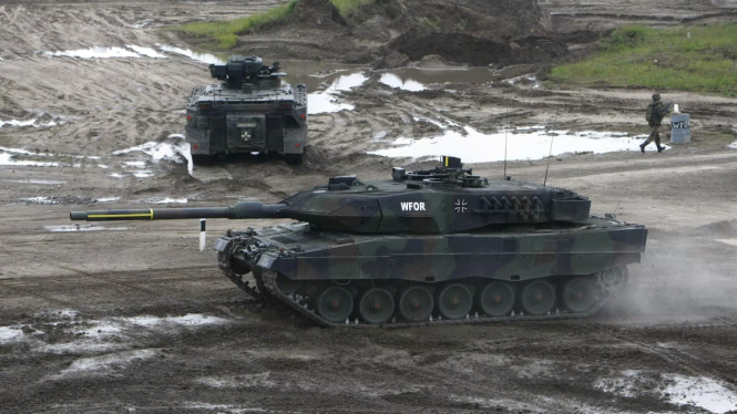 VIVA Militer: Tank Tempur Utama (MBT) Leopard 2A6 militer Jerman