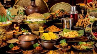 Cita Rasa Khas Ramadhan di Resor Mewah, Takjil Lezat Hingga Hidangan Tradisional