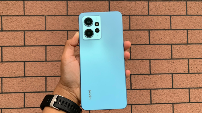 Xiaomi Redmi Note 12.