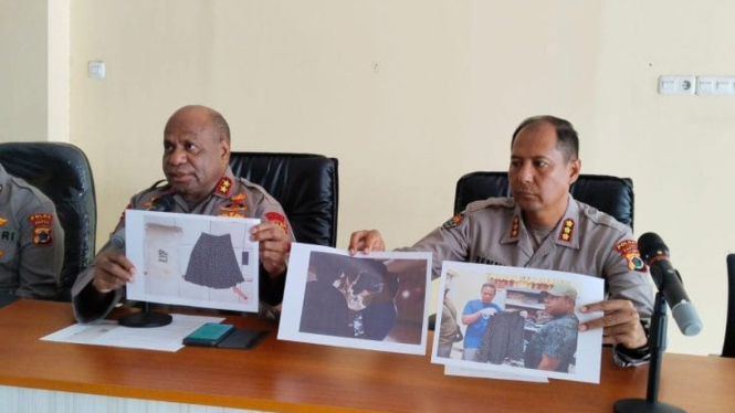 Kapolda Papua Irjen Pol Mathius Fakhiri merilis kasus pembunuhan Dokter Mawartih