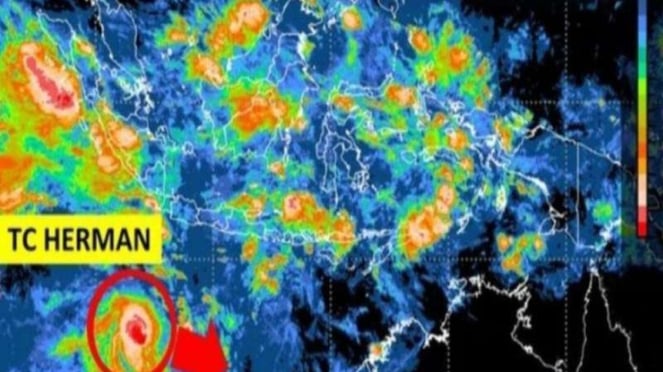 Uma captura de tela de imagens de satélite mostrando a tempestade tropical Herman.