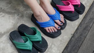 Gaya Sandal Platform Ala 8 Influencer Ternama