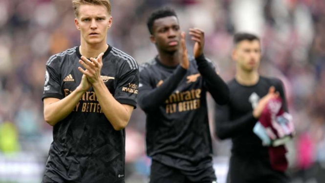 Pemain Arsenal Martin Odegaard usai duel melawan West Ham United