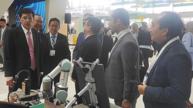 Booth industri komponen otomotif yang tampil di Hannover Messe 2023