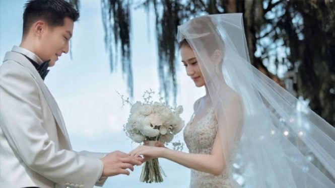 Laurinda Ho menikah dengan aktor Cina-Kanada, Shawn Dou di Bali
