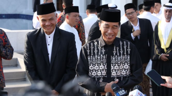 Presiden Jokowi bersama Gubernur Jateng sekaligus capres Ganjar Pranowo.
