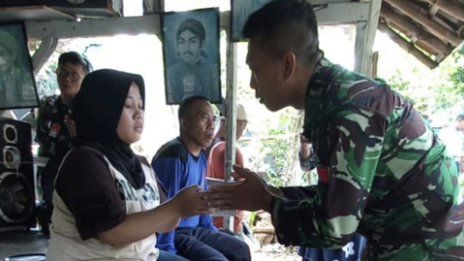VIVA Militer: Dandenhanud 471 Kopasgat minta maaf ke pemotor wanita di Bekasi